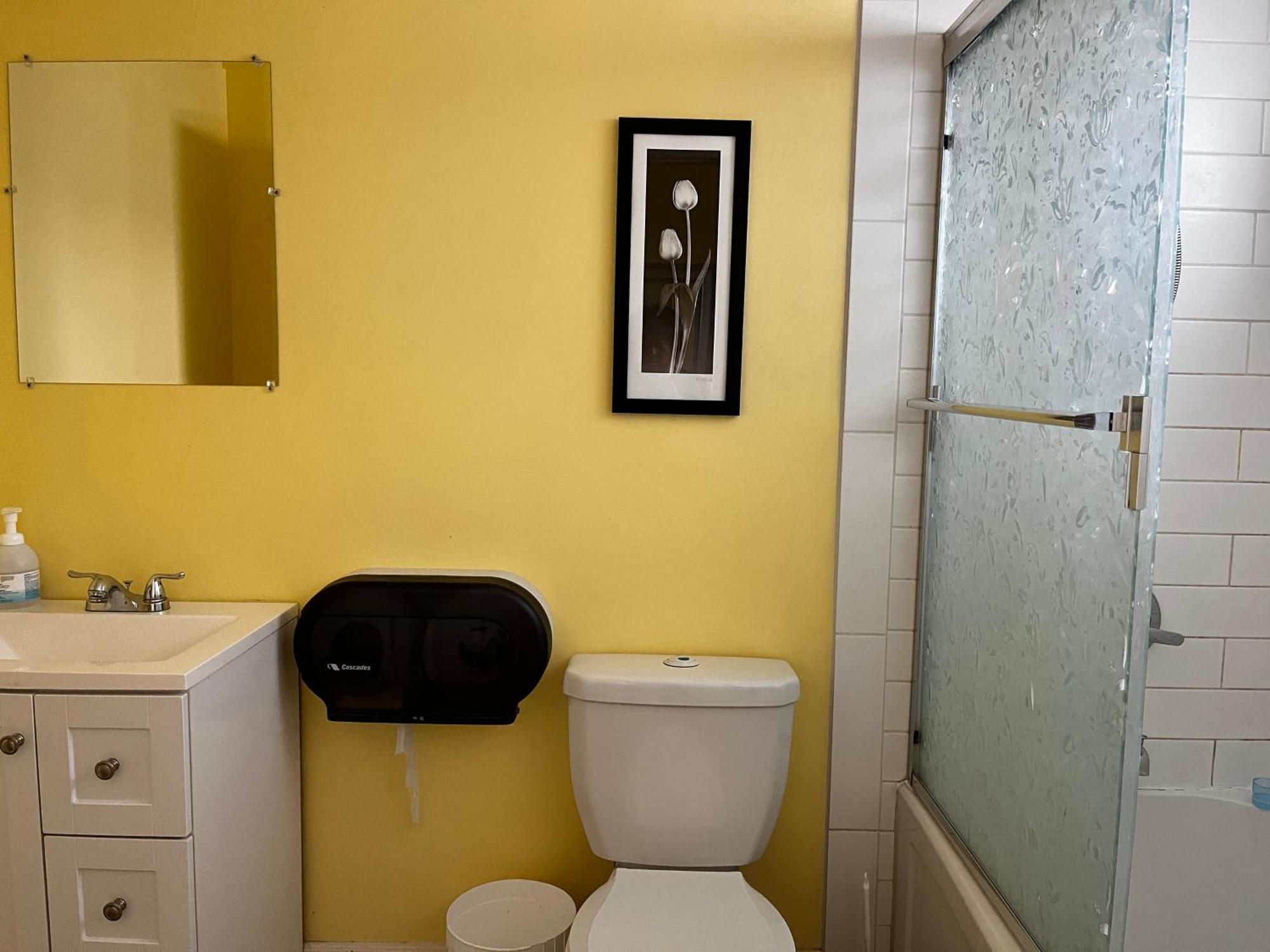 Beautiful Room Close Airport! YYC Exterior foto