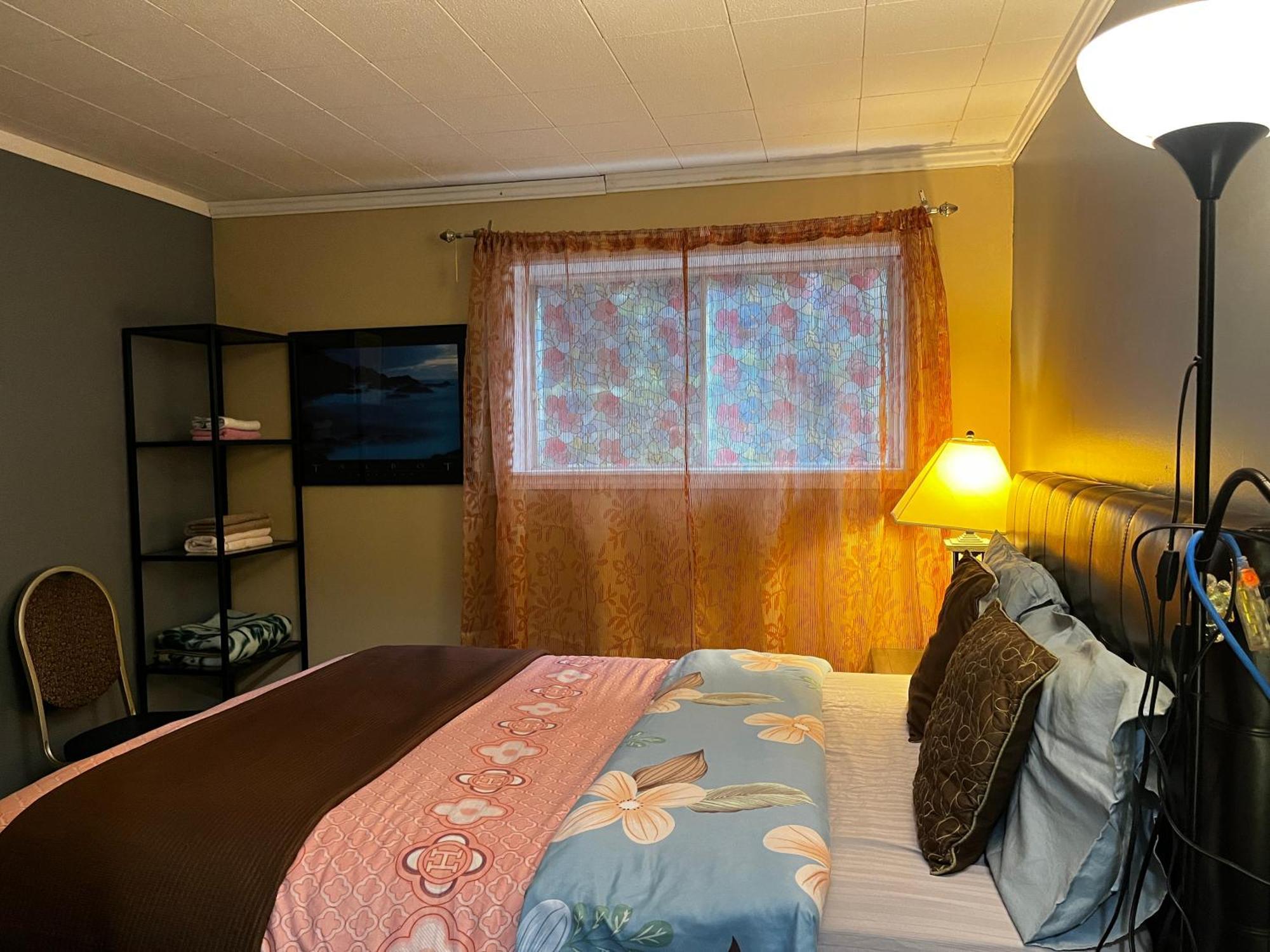 Beautiful Room Close Airport! YYC Exterior foto