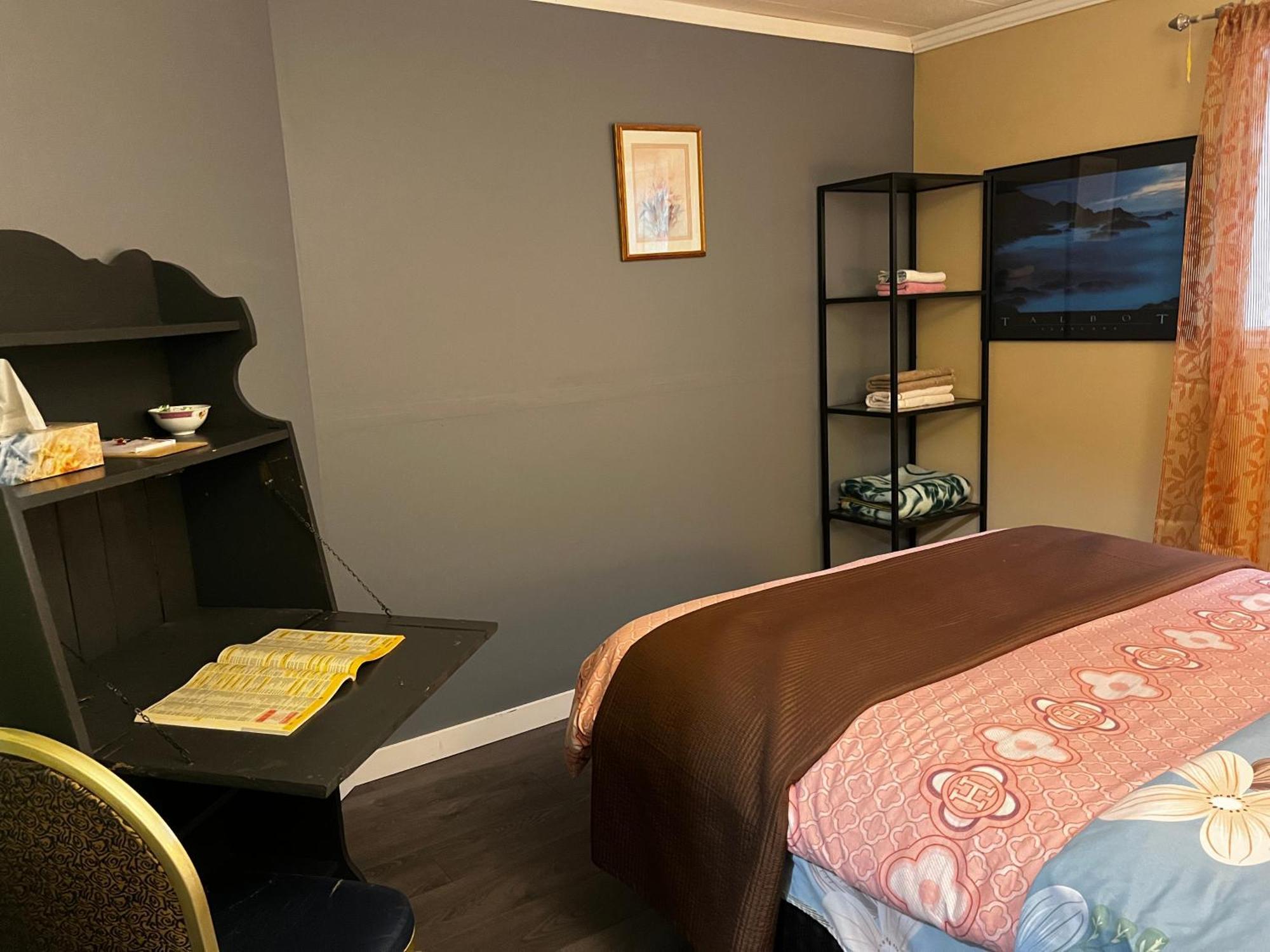 Beautiful Room Close Airport! YYC Exterior foto